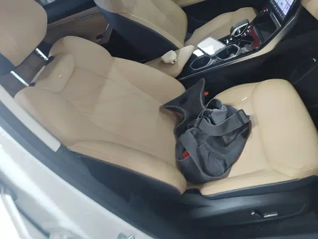 Geely Boyue L — Фото автомобиля 24