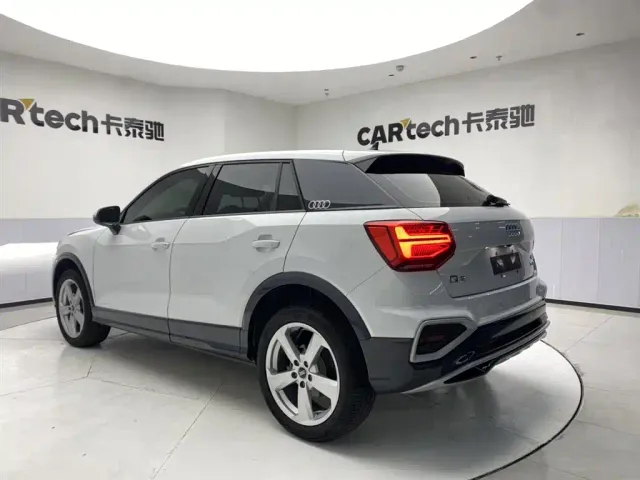 Audi Q2L — Фото автомобиля 7