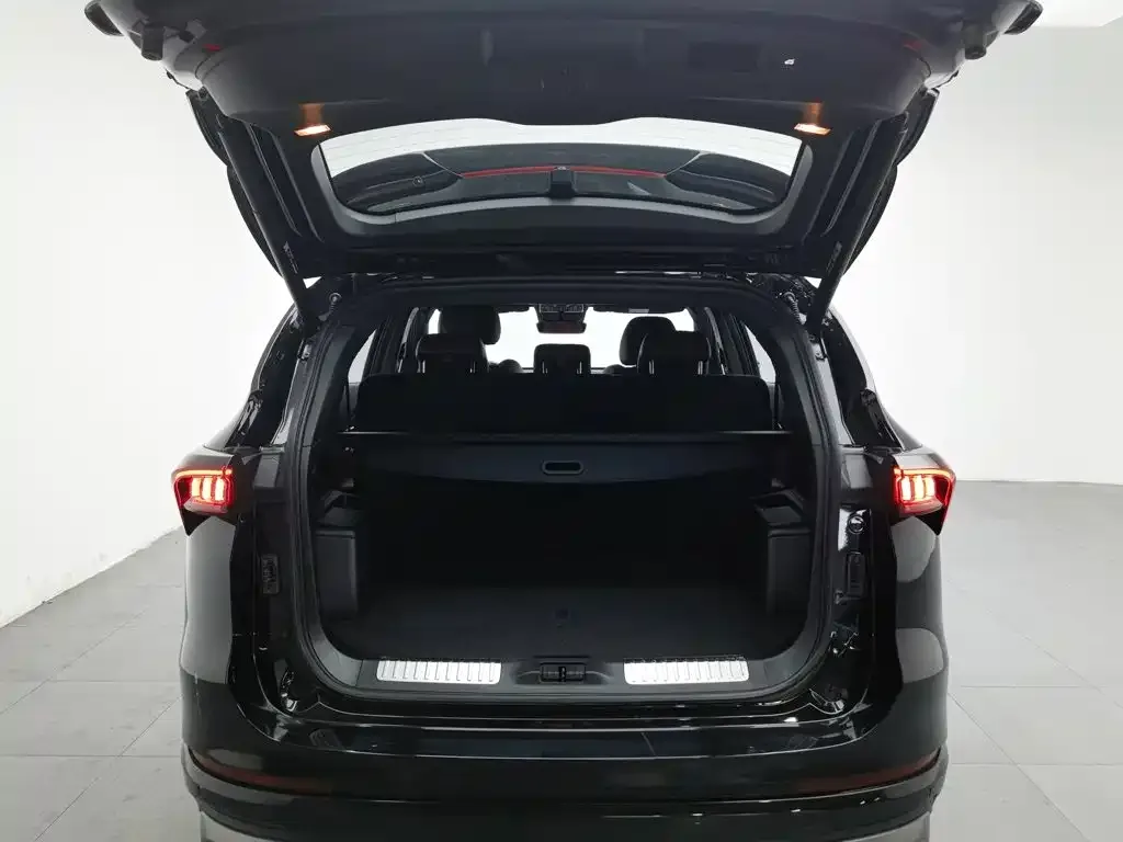 Jetour Jetour X70 PLUS 2021 1.6T DCT Earth PRO 5-seater — Фото автомобиля 16