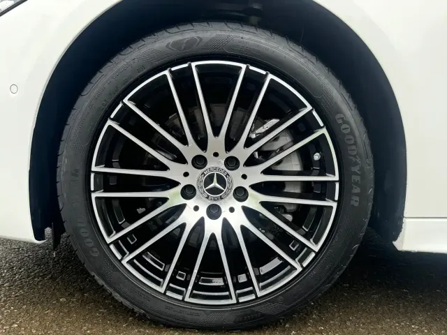 Mercedes-Benz C-Class — Фото автомобиля 8