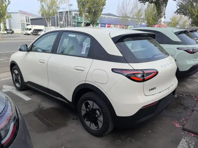 Geely Starry Wish — Фото автомобиля 4