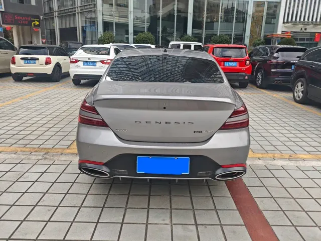 Genesis G70 — Фото автомобиля 8