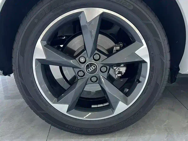Audi Q3 — Фото автомобиля 17