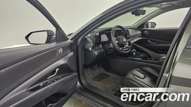 Hyundai AVANTE Новый Avante (CN7) — Фото автомобиля 10
