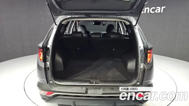 Hyundai Tucson Tucson (NX4) Дизель 2.0 4WD — Фото автомобиля 16