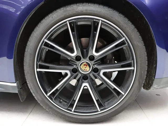 Porsche Panamera — Фото автомобиля 27