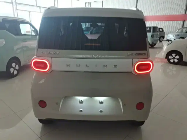 Wuling Hongguang Mini EV — Фото автомобиля 5