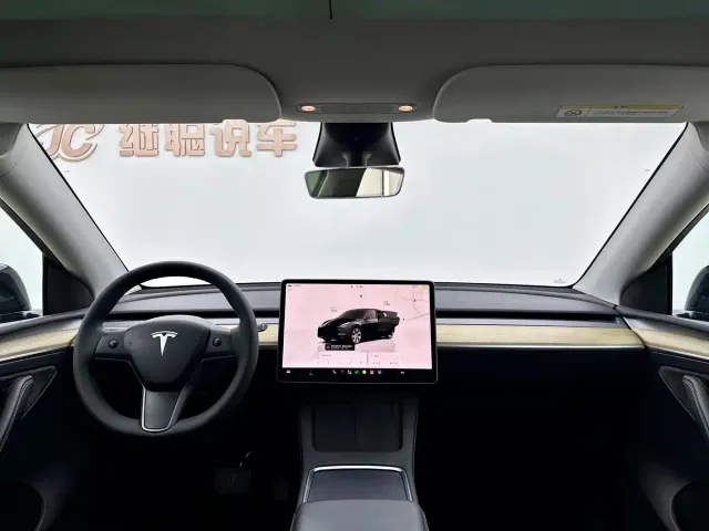Tesla Model Y 2022 Facelift Rear-Wheel Drive Version — Фото автомобиля 8