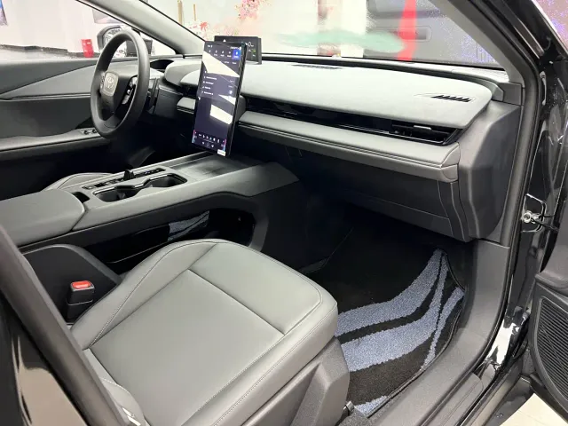 Toyota bZ3 — Фото автомобиля 23