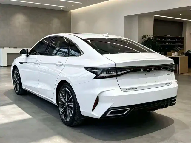 Chery Arrizo 8 — Фото автомобиля 13