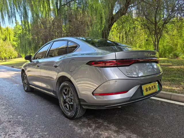 BYD Qin PLUS — Фото автомобиля 8