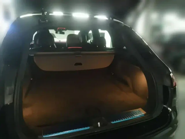 Mercedes-Benz EQE SUV — Фото автомобиля 23