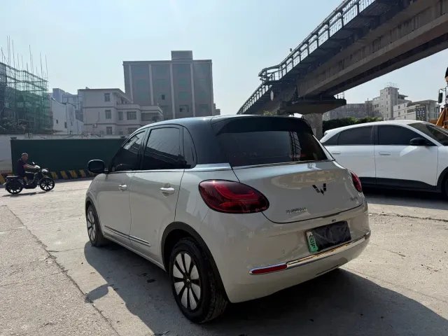 Wuling Bingo — Фото автомобиля 21