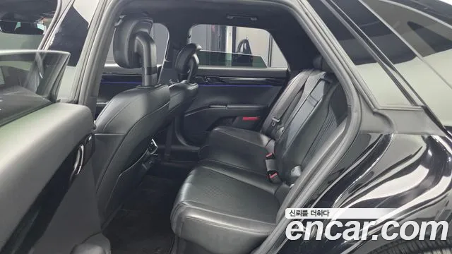 Hyundai Grandeur GN7 — Фото автомобиля 18