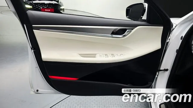 Hyundai Grandeur New — Фото автомобиля 13