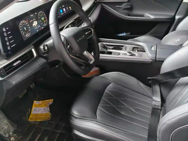 Chery Arrizo 8 — Фото автомобиля 4