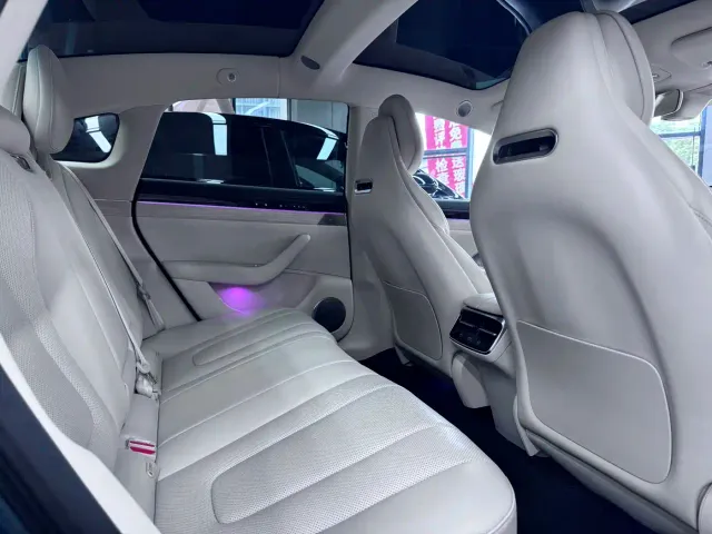 Zhijie Zhijie S7 2026 Max — Фото автомобиля 15