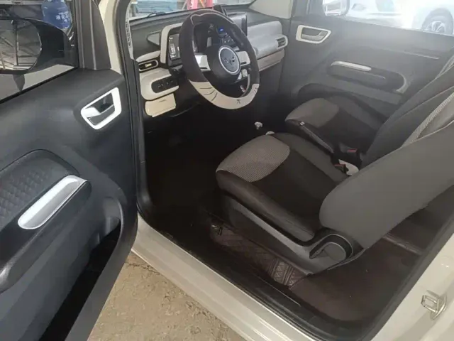Wuling Hongguang Mini EV — Фото автомобиля 15