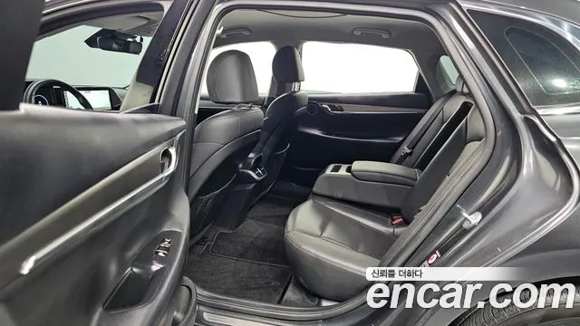 Hyundai Grandeur New — Фото автомобиля 18