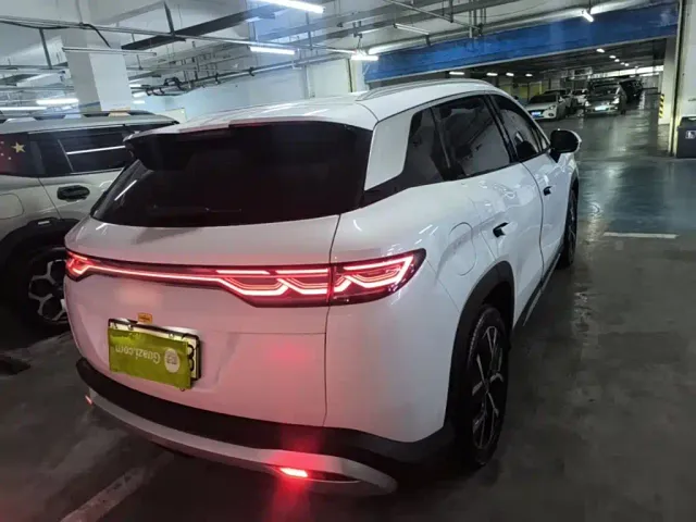 BYD Song L DM-i — Фото автомобиля 6