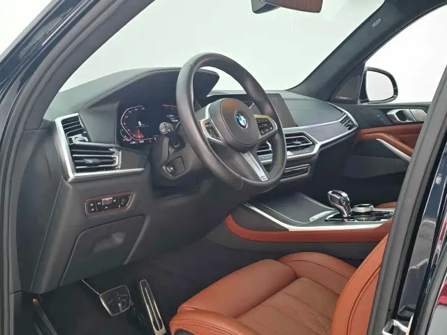 BMW X7 — Фото автомобиля 4