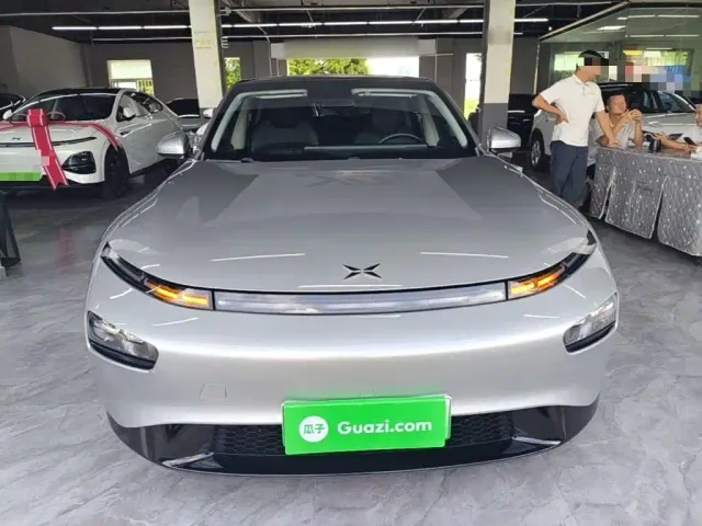 Xpeng P7 — Фото автомобиля 2
