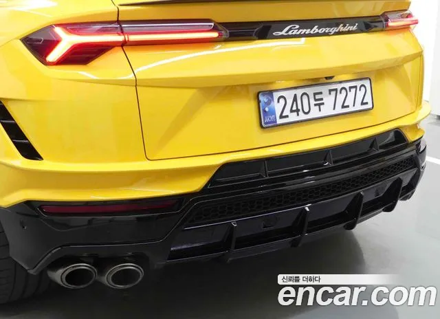 Lamborghini Urus — Фото автомобиля 19