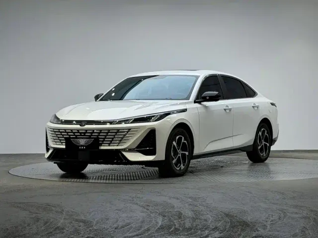 Фотография автомобиля — Changan Eado