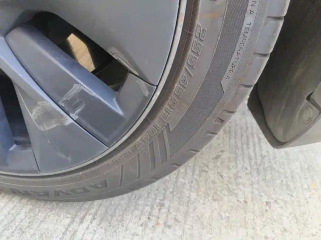 Tesla Model Y — Фото автомобиля 7