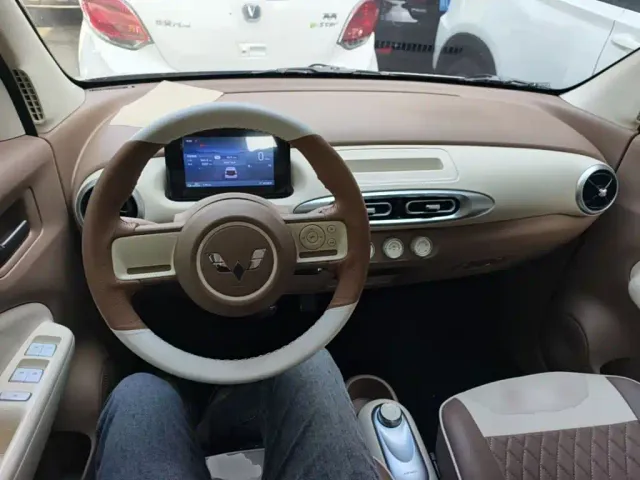 Wuling Hongguang Mini EV — Фото автомобиля 9