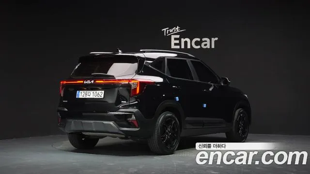 Kia Seltos Новый Seltos Бензин 2.0 4WD — Фото автомобиля 2