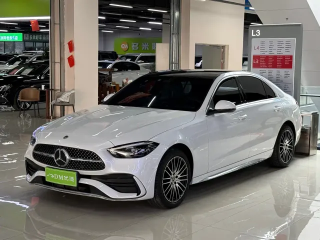 Mercedes-Benz C-Class — Фото автомобиля 3