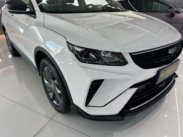 Geely Binyue — Фото автомобиля 4