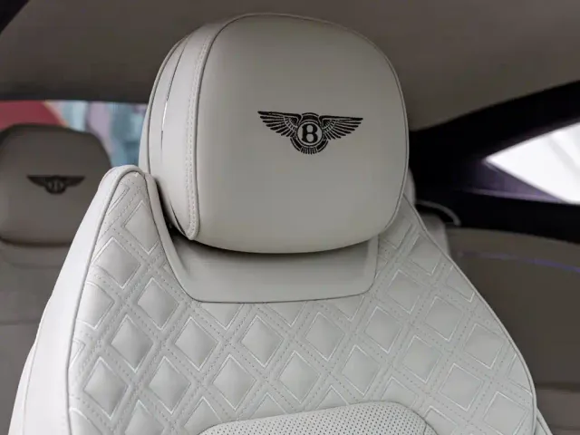 Bentley Continental — Фото автомобиля 17
