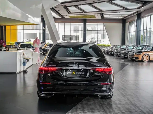 Mercedes-Benz S-Class — Фото автомобиля 18