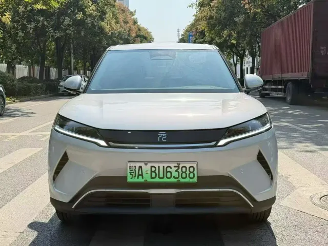 BYD Yuan UP — Фото автомобиля 2