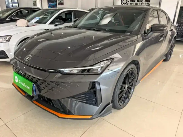 Фотография автомобиля — Changan UNI-V