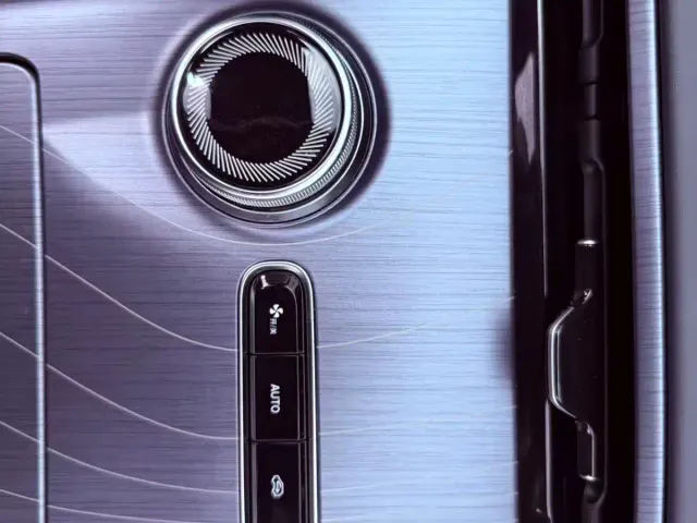 Geely Galaxy E5 — Фото автомобиля 18