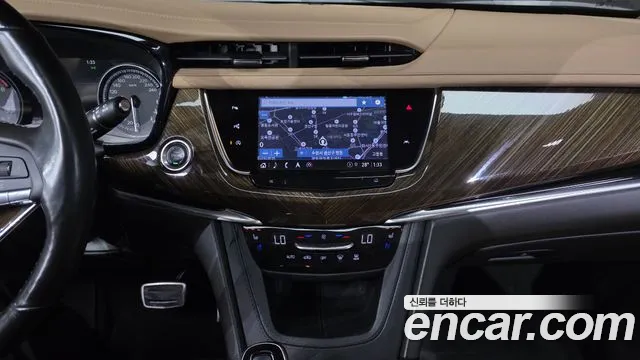 Cadillac XT6 — Фото автомобиля 13