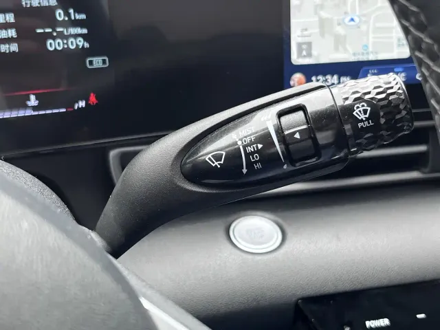 Hyundai Elantra — Фото автомобиля 14
