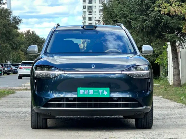 Aito M9 — Фото автомобиля 2