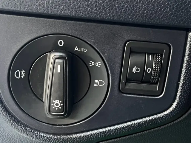 Volkswagen Lavida — Фото автомобиля 14