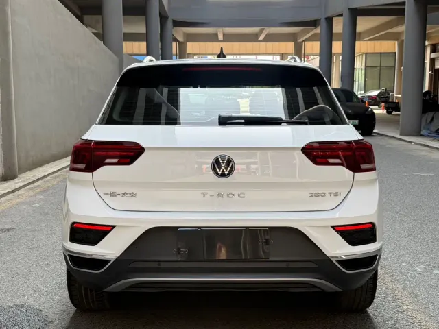 Volkswagen T-Roc — Фото автомобиля 5