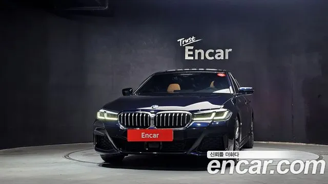 BMW 5 Series G30 — Фото автомобиля 3