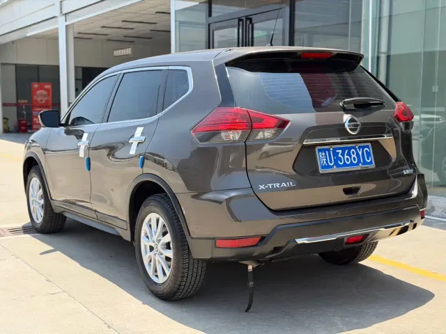 Nissan X-Trail — Фото автомобиля 13