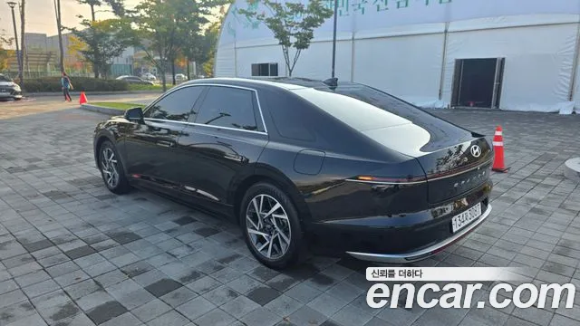 Hyundai Grandeur GN7 — Фото автомобиля 4