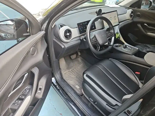 BYD Seal 05 DM-i — Фото автомобиля 15