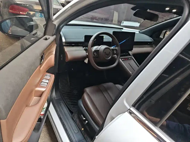 Wuling Starlight S — Фото автомобиля 14