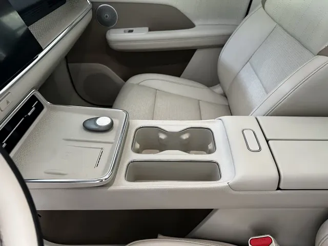Toyota BoZhi 3X — Фото автомобиля 17