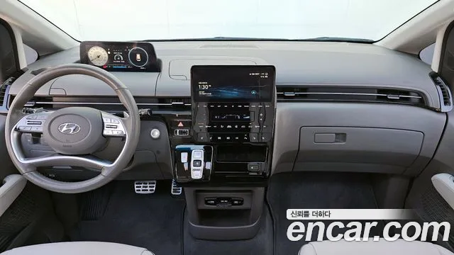 Hyundai Staria Staria 4WD Lounge 9 мест — Фото автомобиля 7